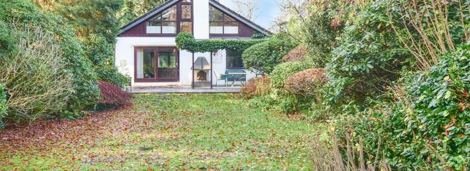 0 T Das herrliche Grundstueck hat direkten Zugang zur Lottbekniederung