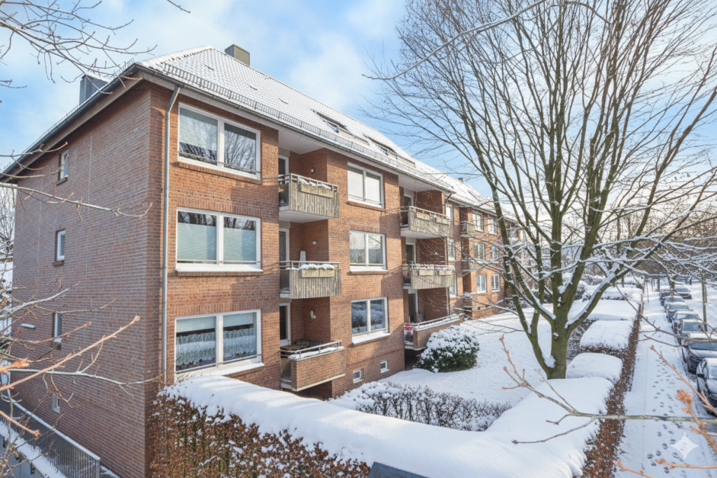 Wohnen Sie ruhig ganz bequem und zentral - Saseler Markt und Saseler Park direkt vor der Tür! 3 Das solide Wohnhaus liegt in einer Sackgasse bequem direkt am Saseler Markt
