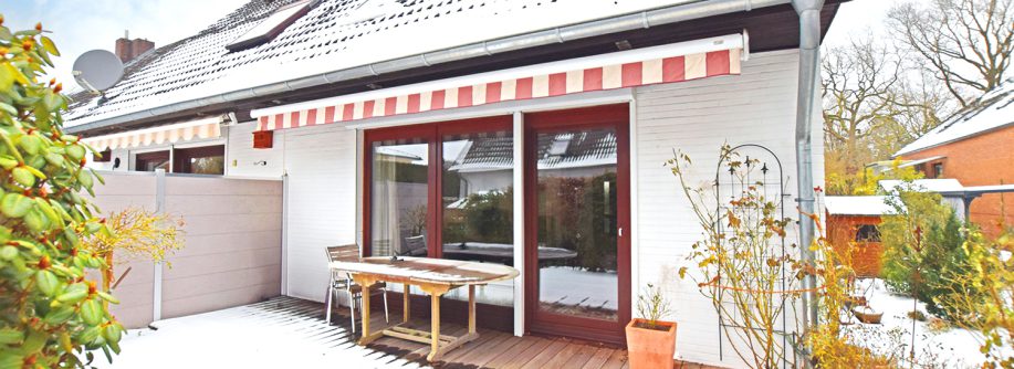 T Das Haus praesentiert sich mit klassischer Archiettur und gut in Schuss