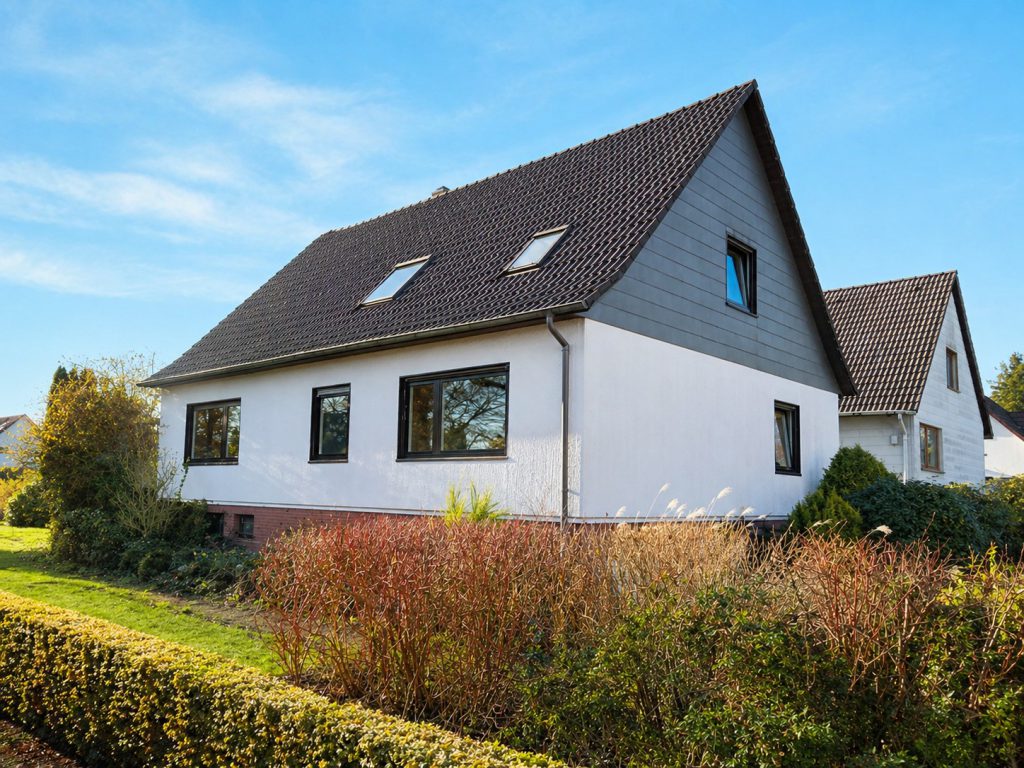 FG Von aussen unscheinbar drinnen mit riesigem Platzankgebot