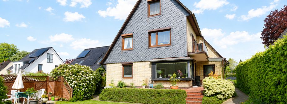 FG Viele Kinder . Buero mit im Haus . Oma soll mit einziehen hietr geht alles